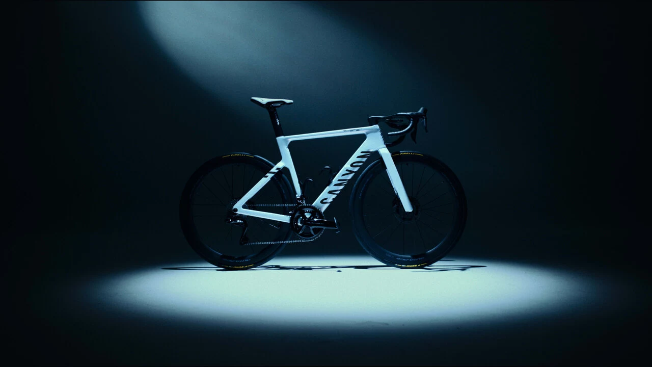 PURE CONFIDENCE. PURE CYCLING. CANYON UNVEILS THE NEW ENDURACE CFR